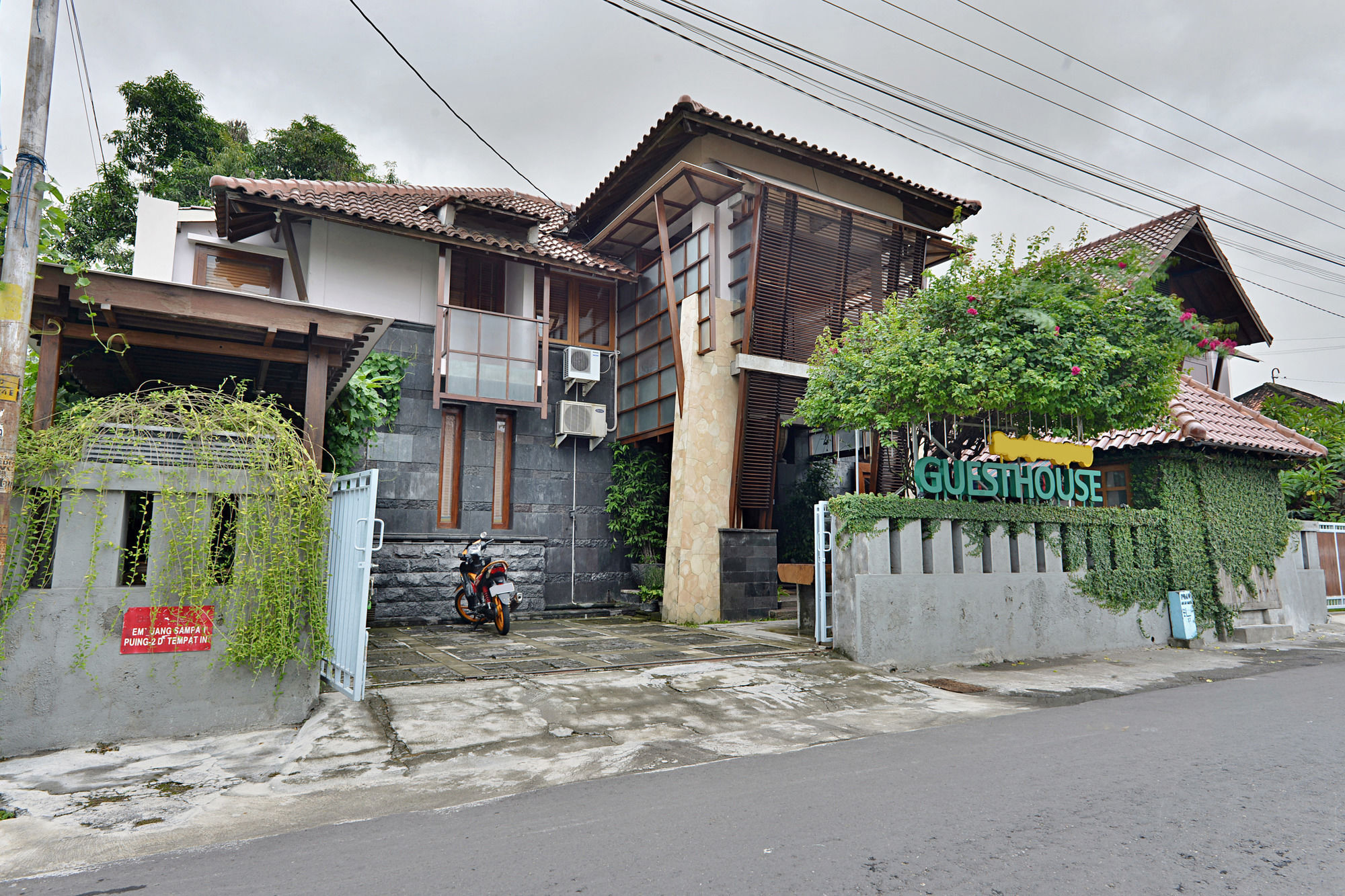 Zen Premium Tegal Panggung Danurejan Hotel Yogyakarta Exterior photo
